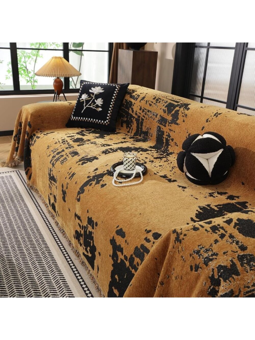 Abstract Pet-Friendly Couch Cover Blanket for 3-Cushion Sofa, Washable Chenille